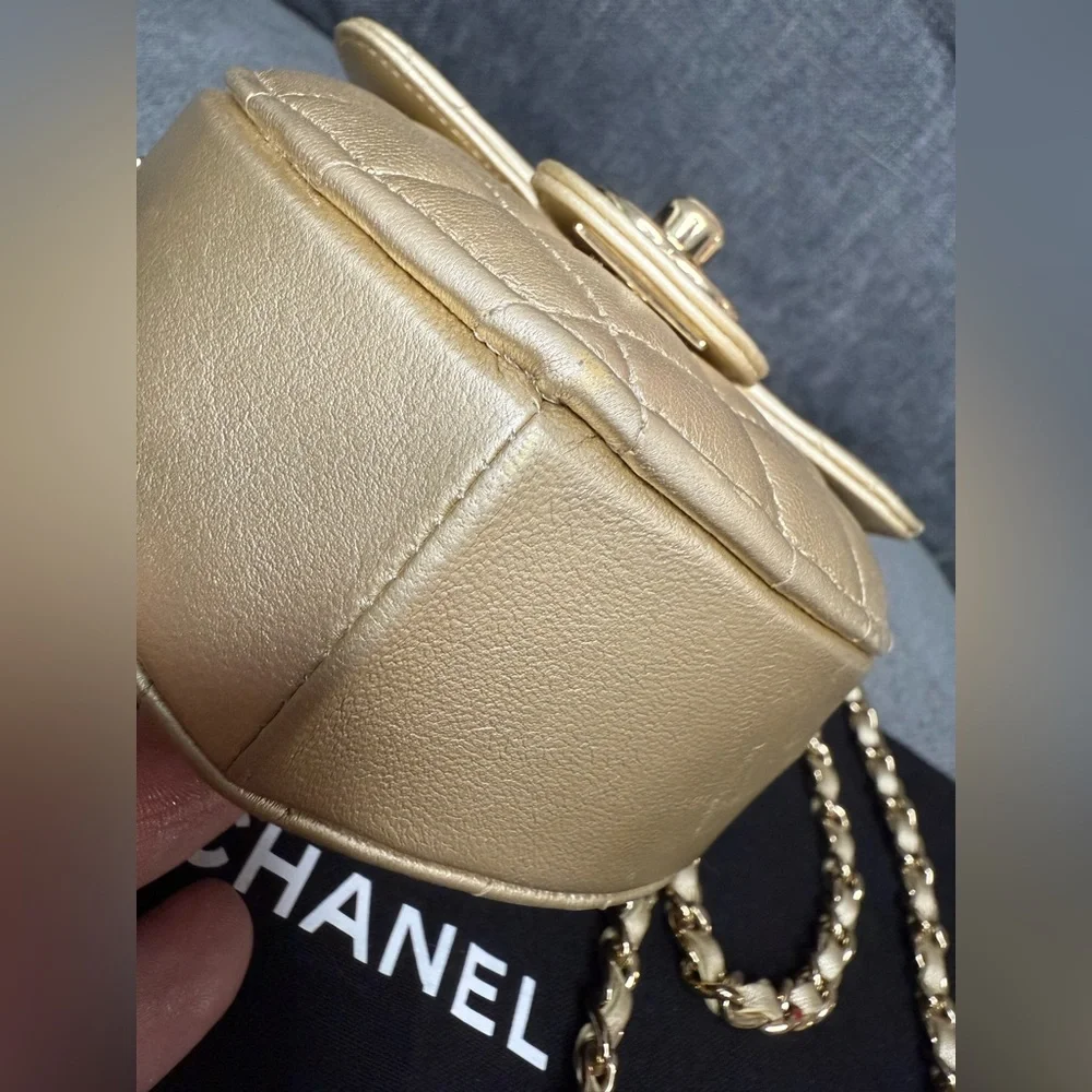 CHANEL mini heart flap bag lambskin crossbody - Picture 11 of 14